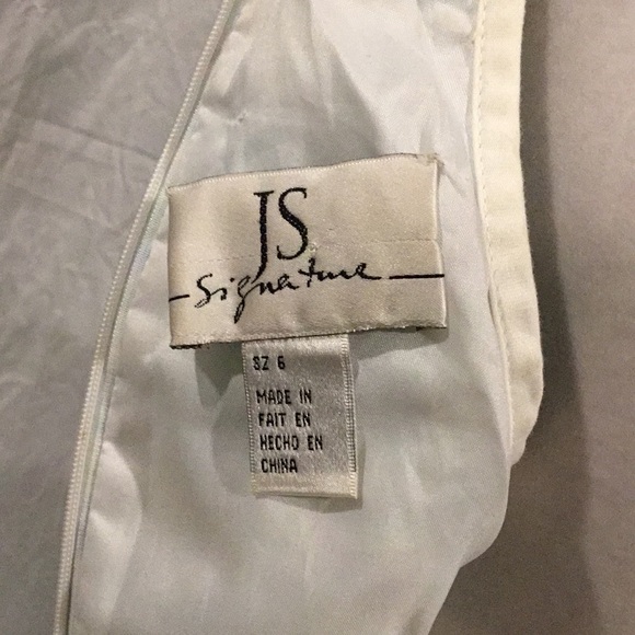 JS SIGNATURE DRESS - Picture 7 of 8